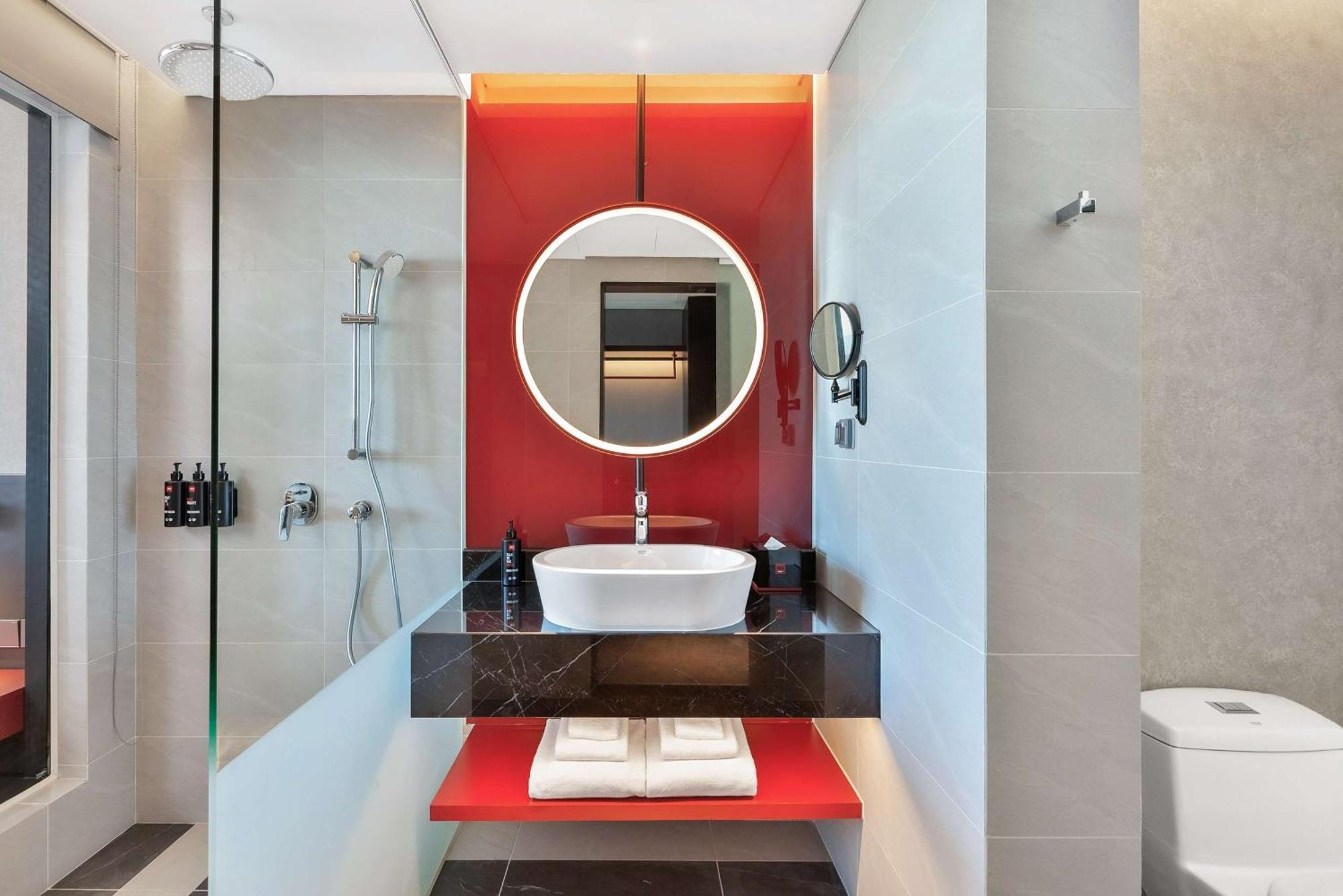 Готель Radisson Red Danang Екстер'єр фото