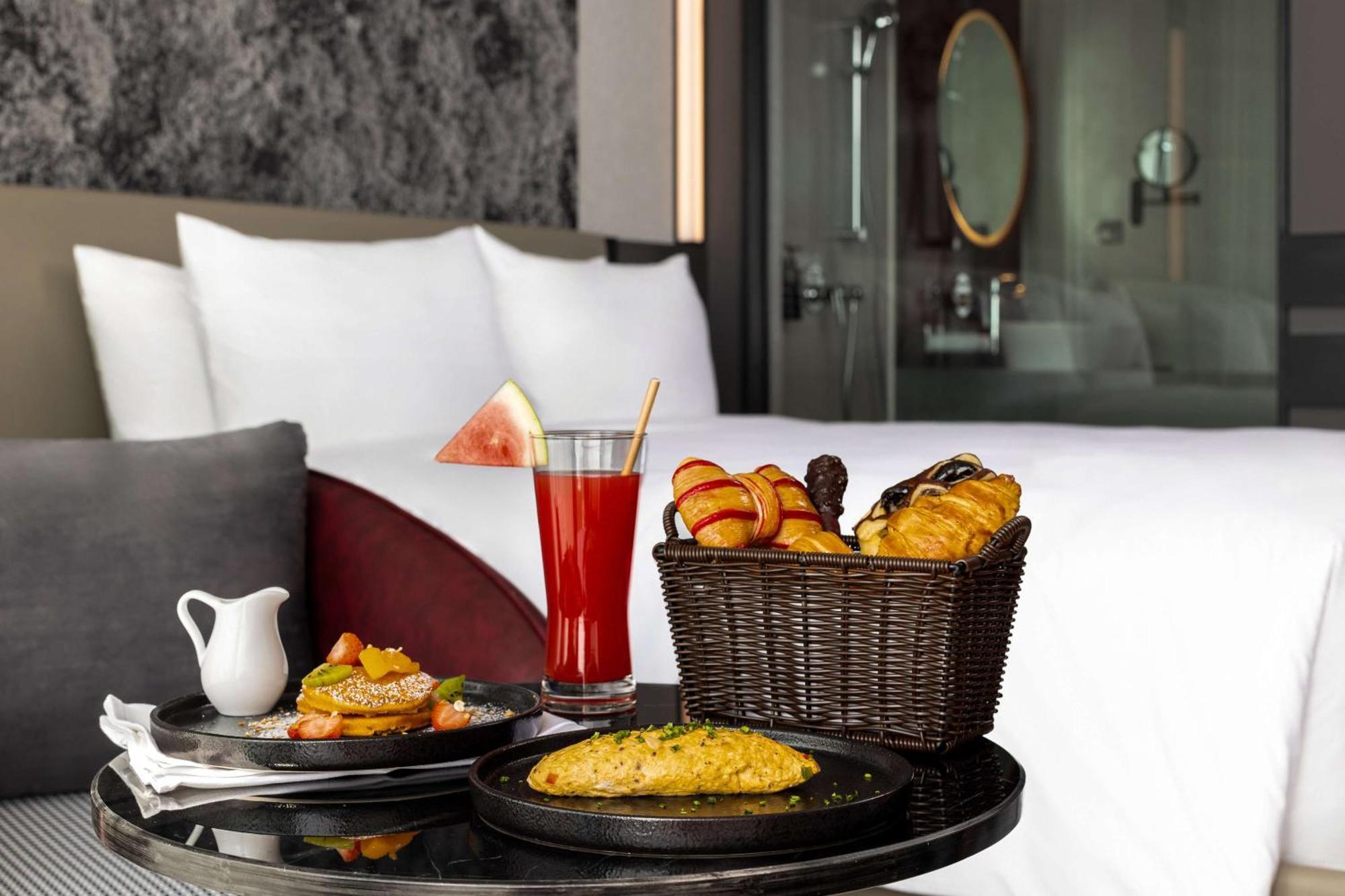 Готель Radisson Red Danang Екстер'єр фото