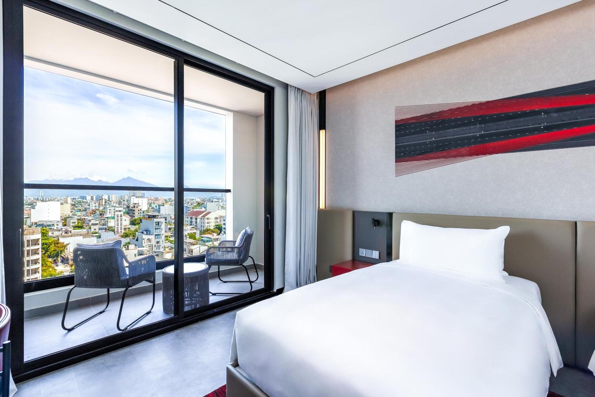 Готель Radisson Red Danang Екстер'єр фото